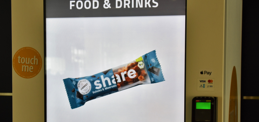 自動販売機デジタルサイネージ化の役割と効果について デジタルサイネージ Ledビジョン エヌエスティ グローバリスト株式会社